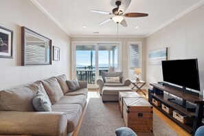 Fernseher, Bücher, Computerbildschirme