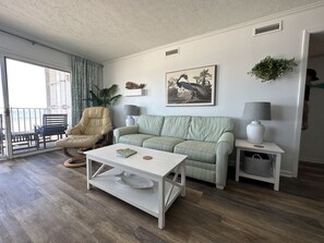 Smart TV, DVD player, books