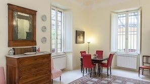 Apartment, 2 Bedrooms | In-room dining