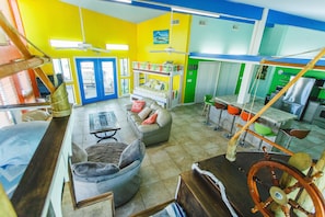 Smart TV - Sea Shell on Sea Shore...Nothing is better (Freeport)