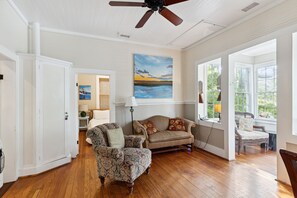 1 bedroom, iron/ironing board, free WiFi, bed sheets - 124 East Cooper! Couples Retreat -Sunroom, Walk to Beach & Downtown Folly! (Folly Beach)