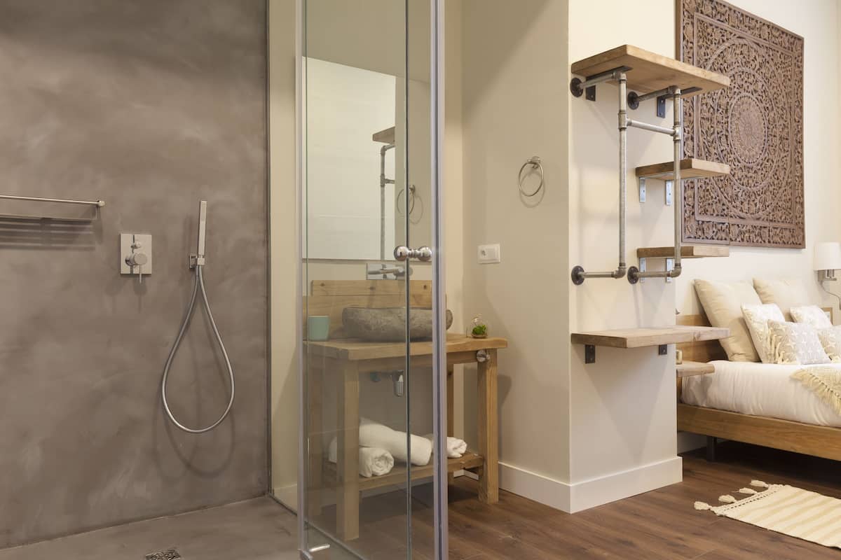 double room, garden area | bathroom shower