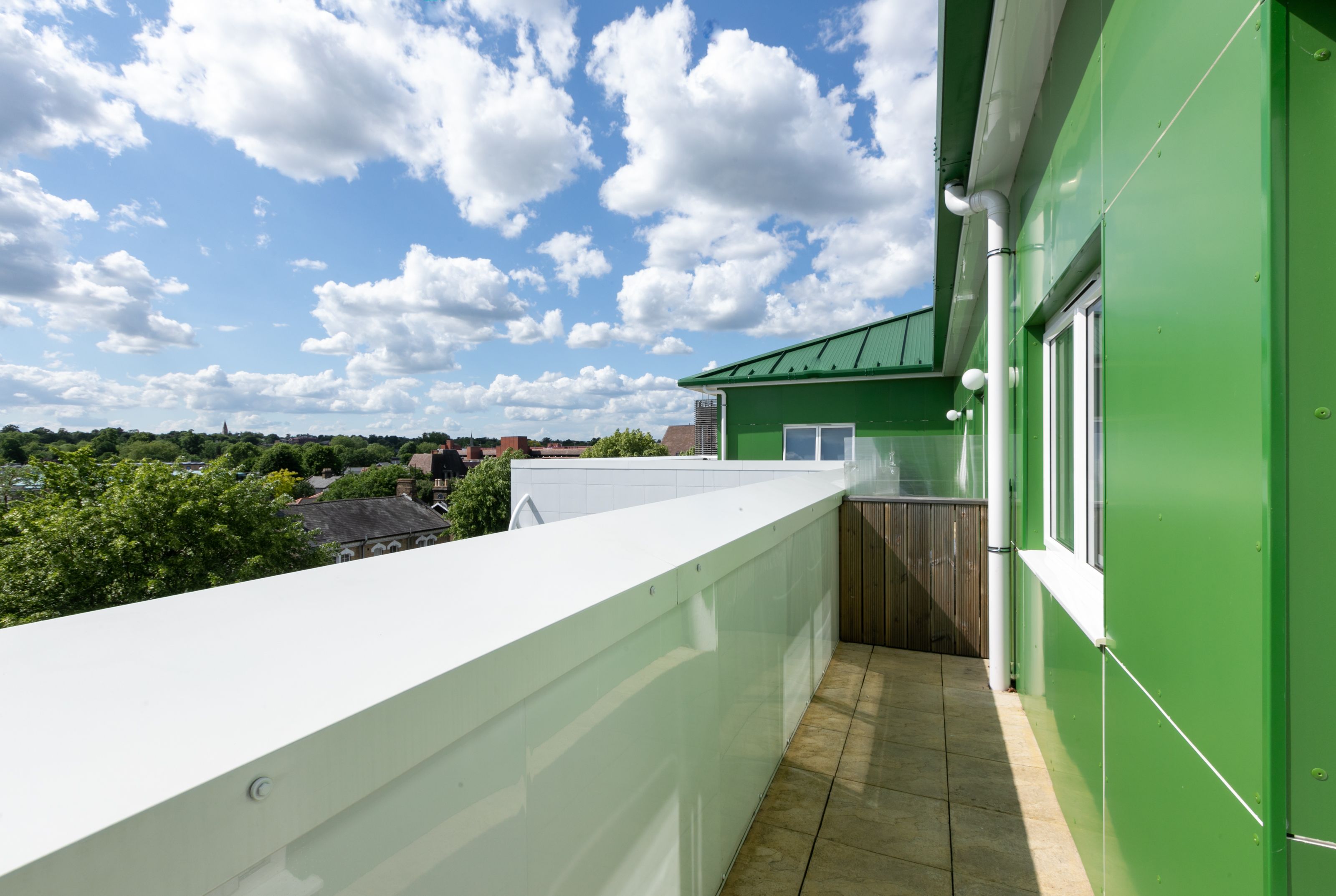 deluxe apartment | balcony