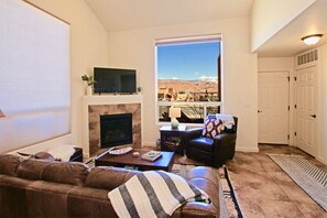 智能电视、壁炉