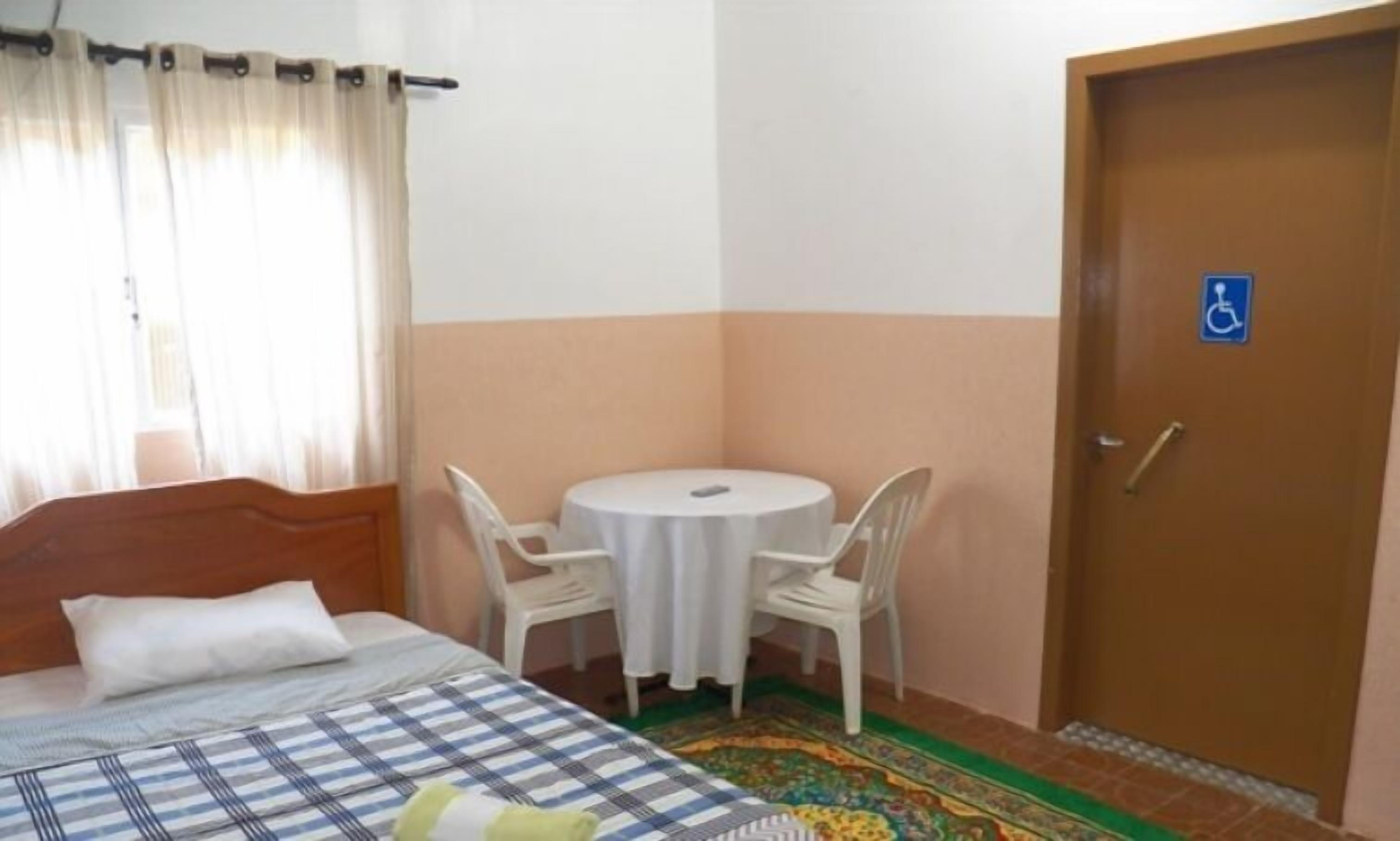 Frigobar, Wi-Fi de cortesia, roupa de cama