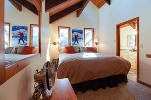 3 bedrooms, iron/ironing board, free WiFi, bed sheets - Basecamp for endless adventure, perfect Black Butte location - Hot Tub! (Sisters)