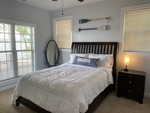 4 bedrooms, desk, iron/ironing board, free WiFi