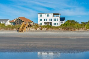Exterior - Luxury Oceanfront, Spacious 3rd Floor Deck, Walk to Town (Folly Beach)