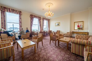 Lounge - Russell Hotel (Weymouth)
