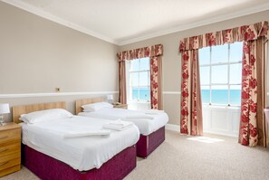 Iron/ironing board, bed sheets - Russell Hotel (Weymouth)