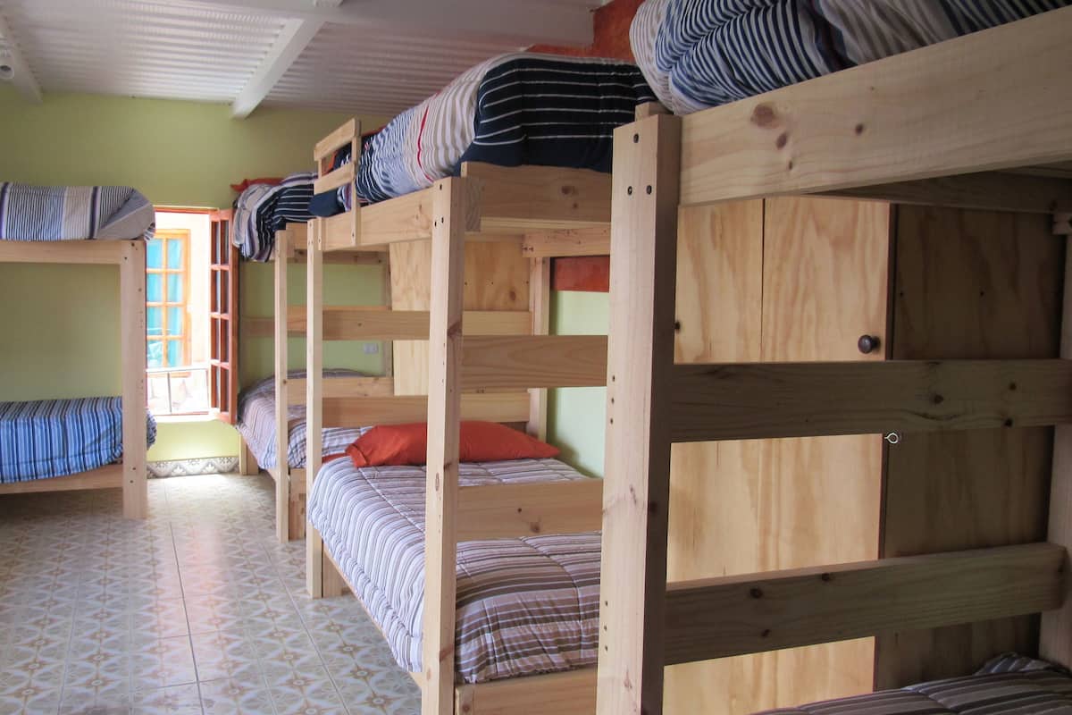 Dormitorio condiviso Standard, 1 camera da letto | Una cassaforte in camera, Wi-Fi gratuito