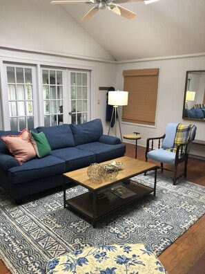 Smart TV, fireplace, printers
