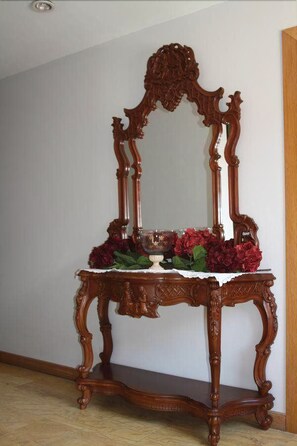 Interior detail - Hotel Kerala (Muros de Nalon)