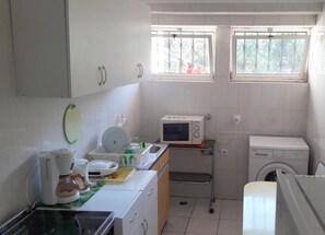 Cafe - Palm Guesthouse (Cascais)