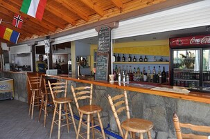 Bar (en la propiedad)