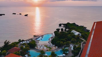 Indoor pool, seasonal outdoor pool, pool cabanas (surcharge)