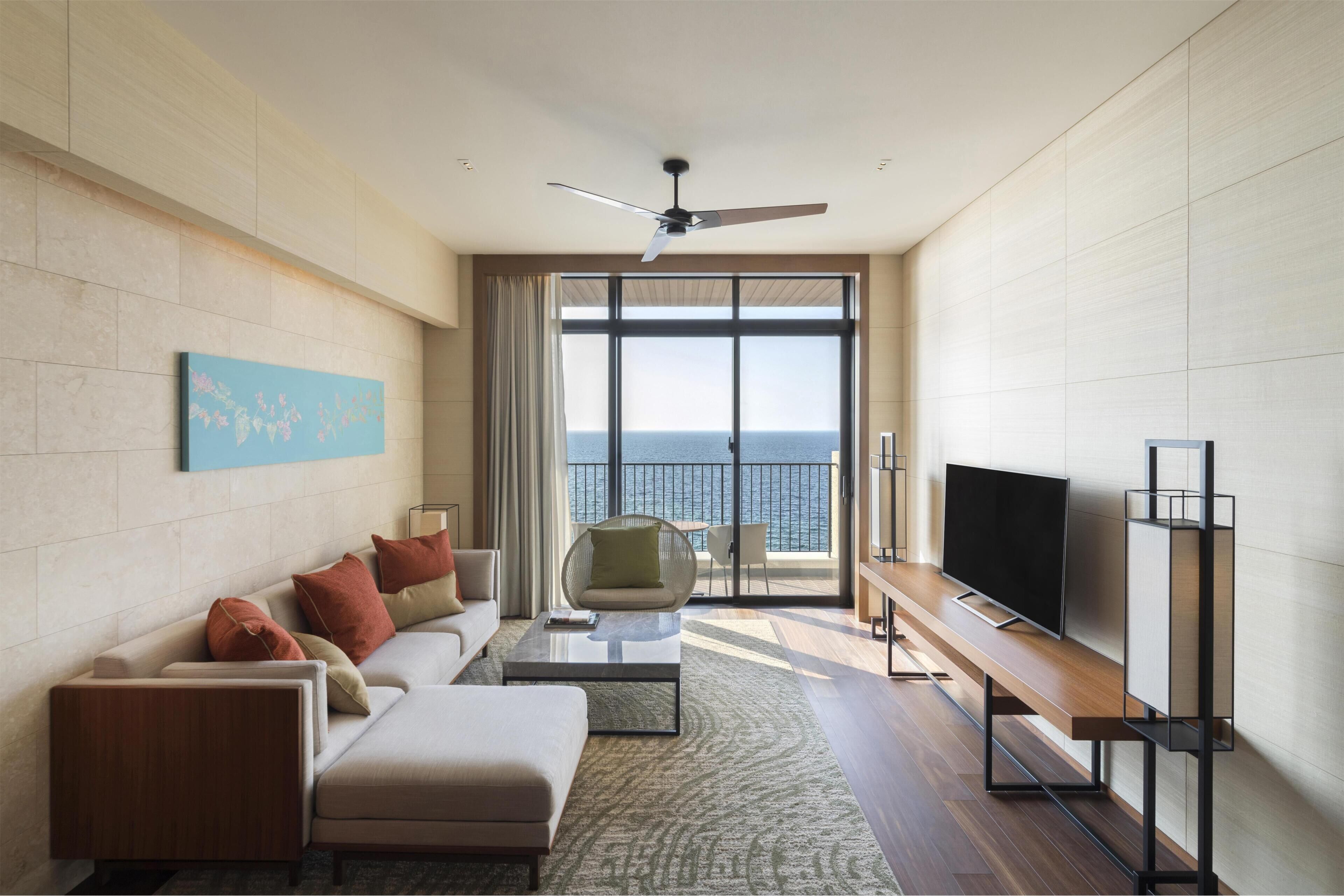 Suite, 1 kingsize-seng (Regency) | Dundyner, safe på rommet, blendingsgardiner og strykejern/-brett