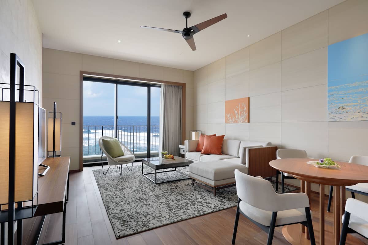 Suite, 2 Single Beds, Ocean View, Corner | 1 bedroom, down duvets, in-room safe, blackout curtains