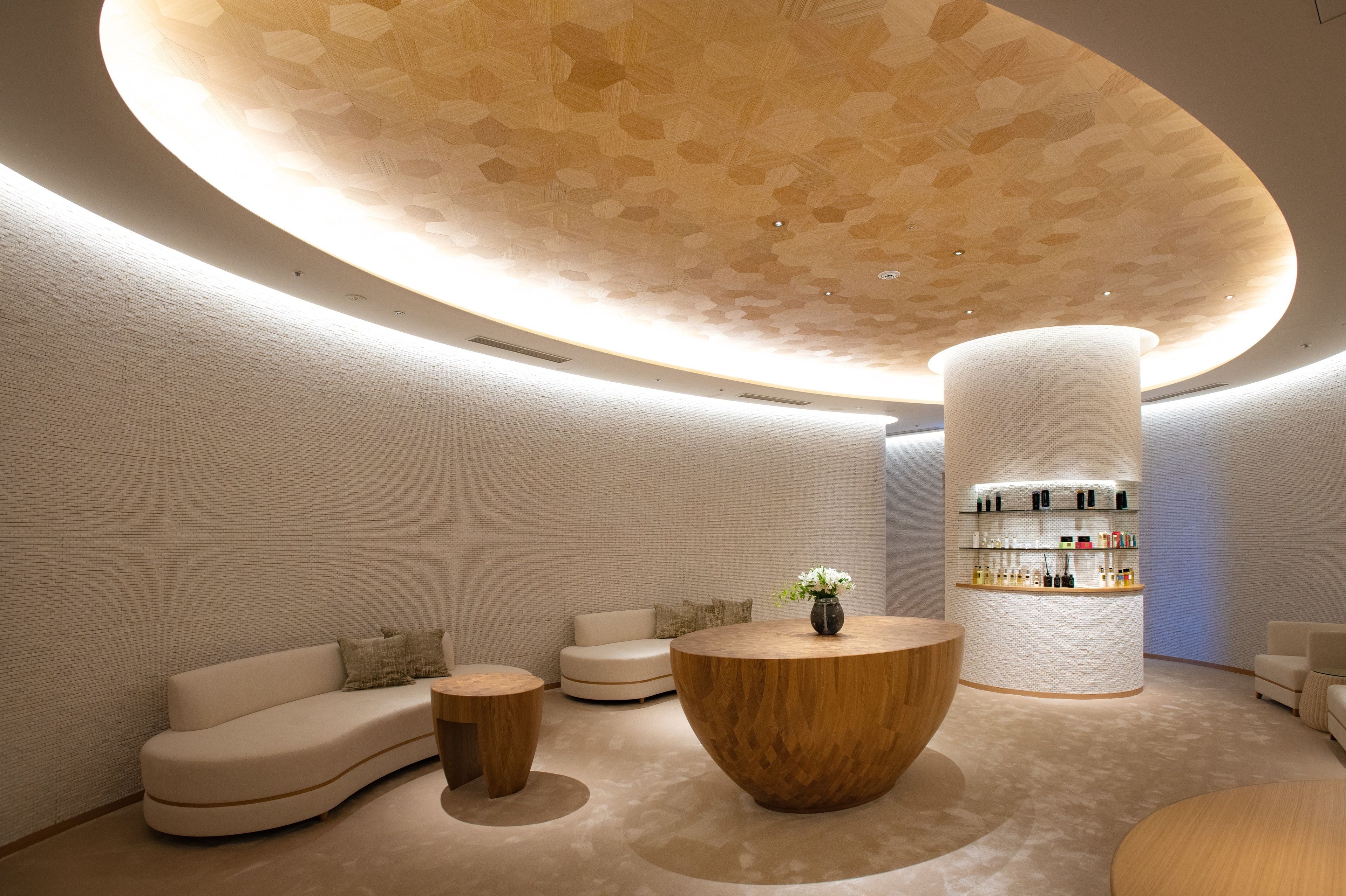 couples treatment room(s), hot tub, body treatments, facials