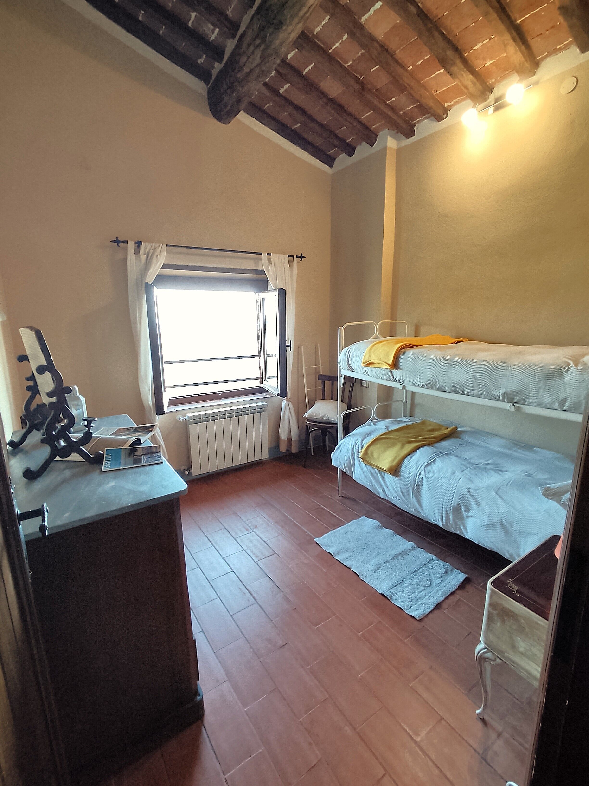 2 Schlafzimmer, Zimmersafe, Bügeleisen/Bügelbrett, Reisekinderbett