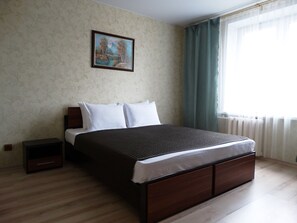 2 bedrooms, soundproofing, iron/ironing board, free cots/infant beds