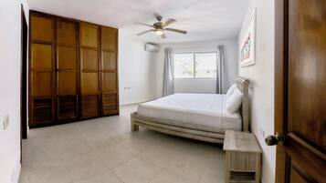 2 bedrooms, free WiFi, bed sheets, wheelchair access