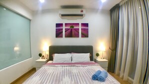 Luxury-Apartment, 3 Schlafzimmer | 3 Schlafzimmer, Schreibtisch, Bügeleisen/Bügelbrett, kostenloses WLAN