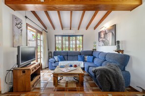 Televisie en een open haard