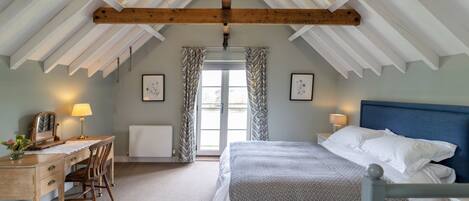 2 camere, ferro/asse da stiro, culla da viaggio, accesso a Internet