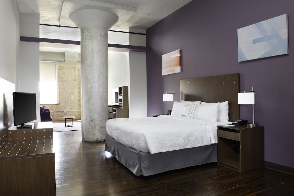 Desk, blackout drapes, iron/ironing board, free WiFi