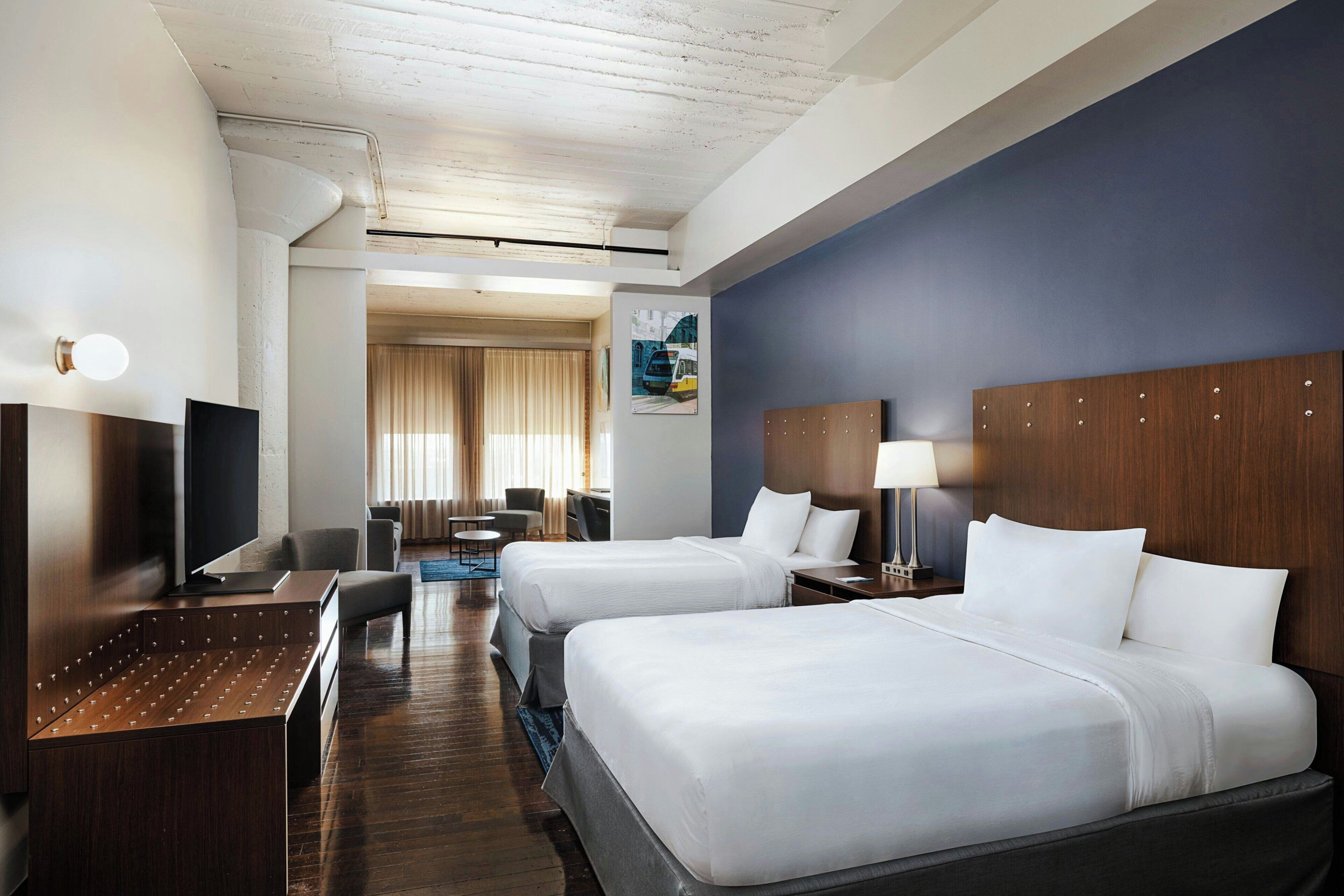 Photo - Fairfield Inn & Suites by Marriott Dallas Downtown