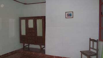 House | 2 bedrooms, bed sheets