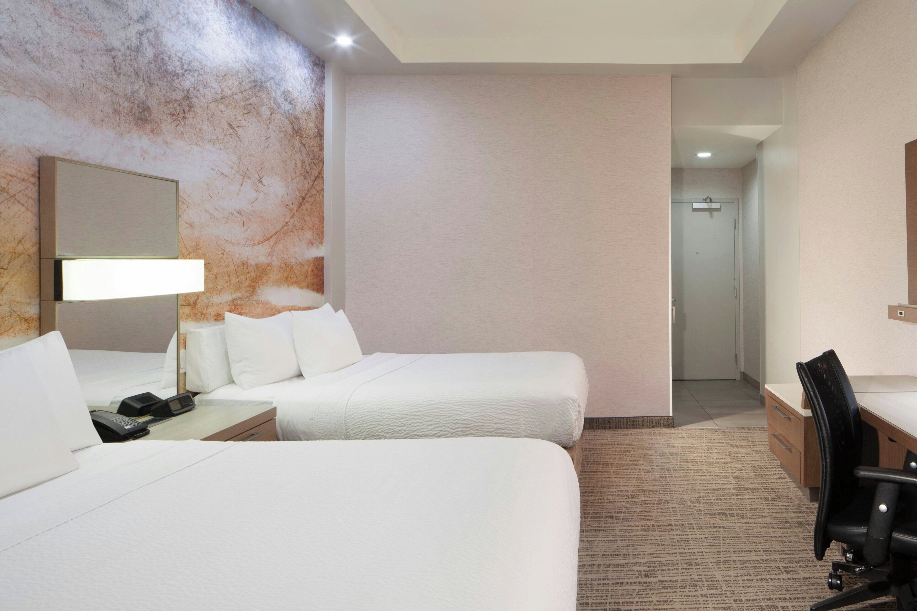 Bureau, espace de travail pour ordinateur portable