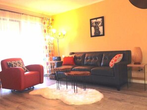 Condo, 2 Bedrooms | 1 bedroom, desk, iron/ironing board, rollaway beds - Los Alamos Flats (Los Alamos)