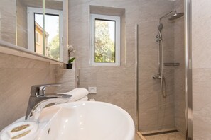 Apartment, 2 Bedrooms, Terrace | Bathroom | Free toiletries, hair dryer, bidet, towels - Apartments Banje Beach (Dubrovnik)