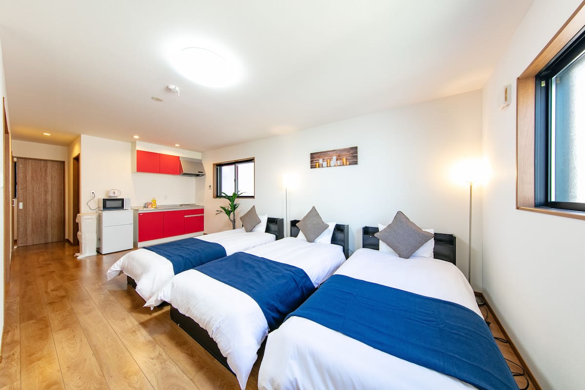 Habitación triple | Escritorio y wifi gratis