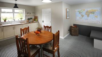 Free daily continental breakfast