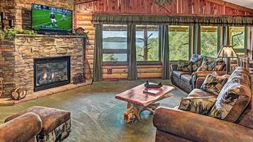 Smart TV, fireplace, DVD player