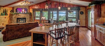 Beaver Lake Waterfront Homestead House with Hot Tub ON Beaver Lake w/Dock/Slips. Rate is based on 2 people