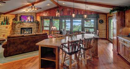 Beaver Lake Waterfront Homestead House with Hot Tub ON Beaver Lake w/Dock/Slips. Rate is based on 2 people