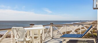 Pet friendly, Luxury Oceanfront home on Folly Beach