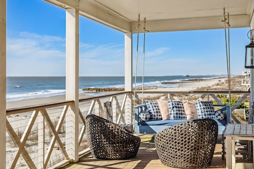 Pet friendly, Luxury Oceanfront home on Folly Beach