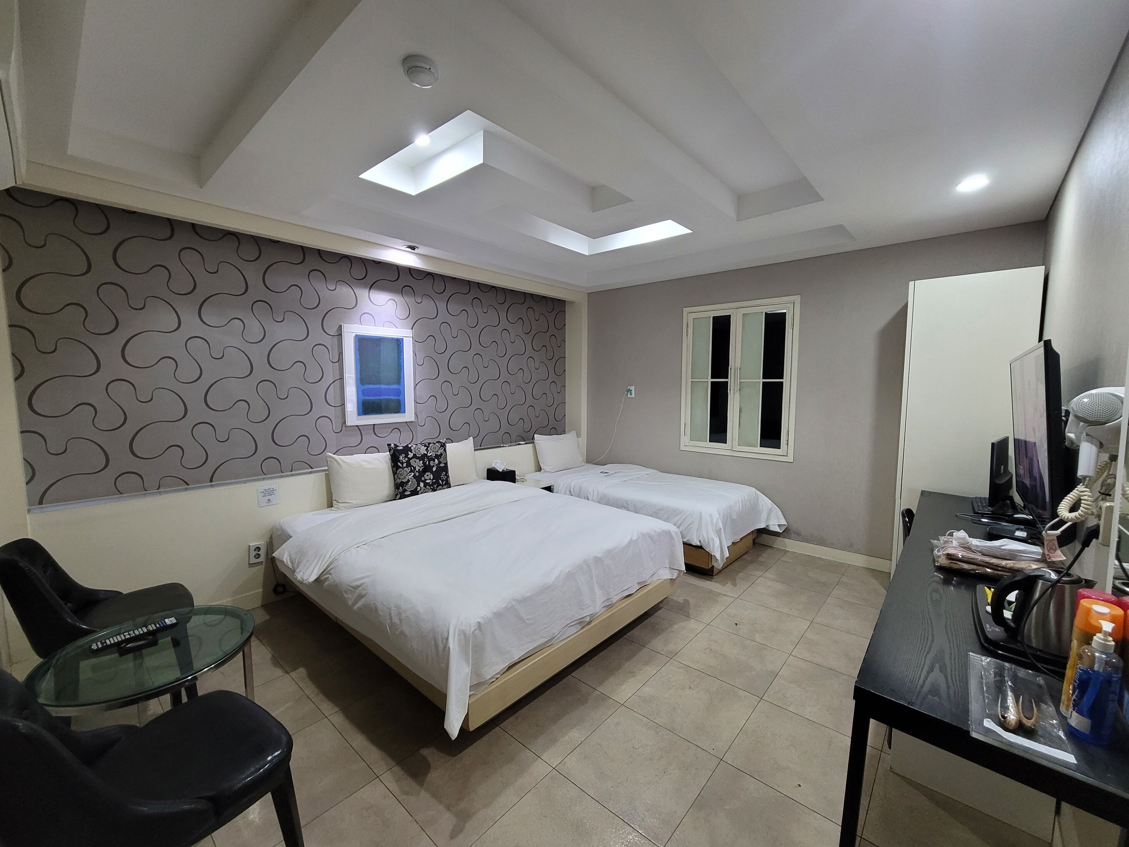 standard room, multiple beds | desk, laptop workspace, free wifi