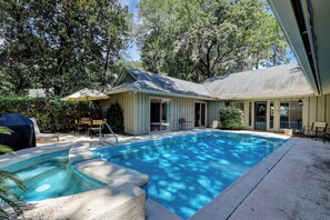 Beheizter Pool