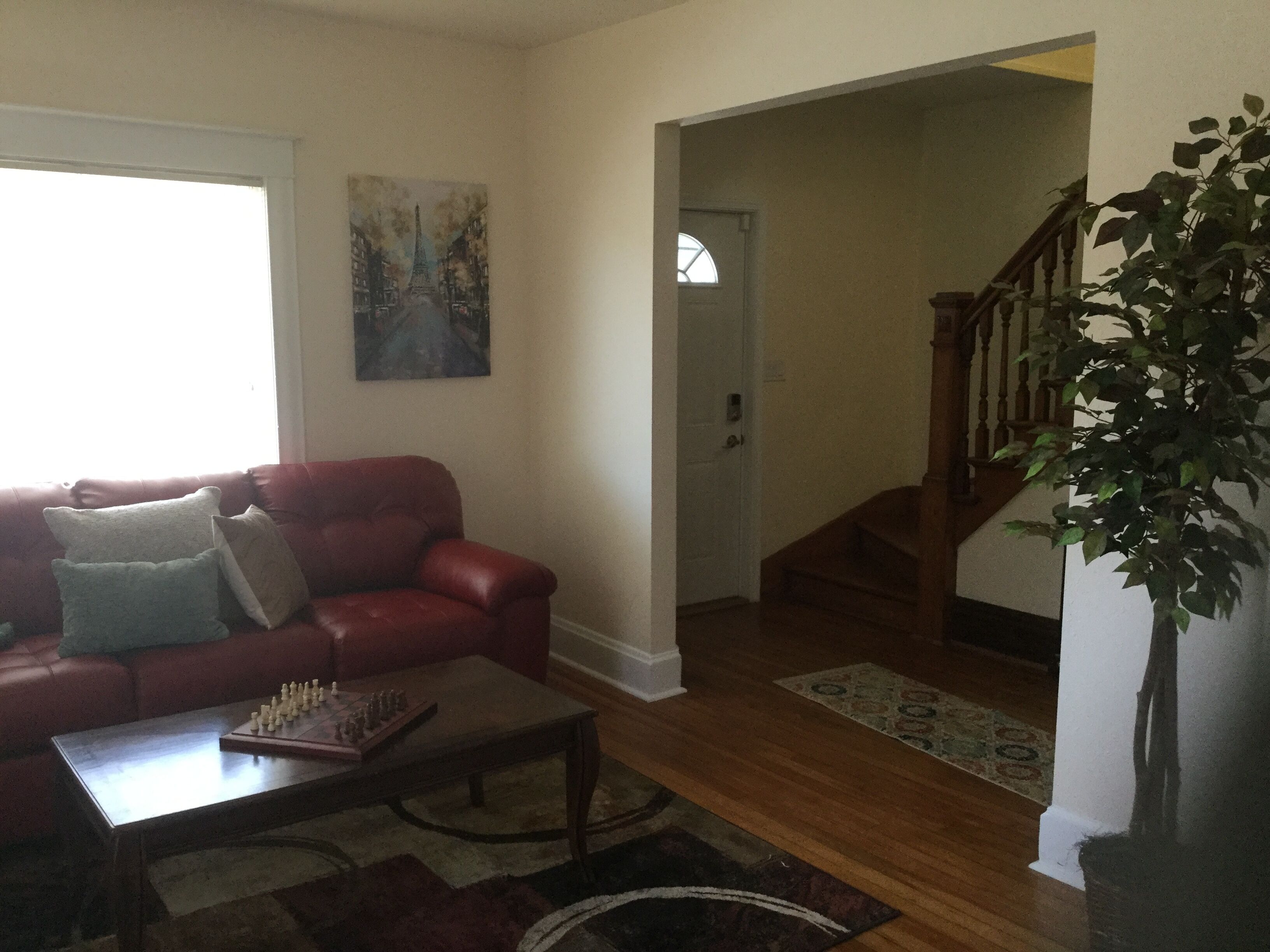 智能电视、壁炉、DVD 播放器、桌上足球