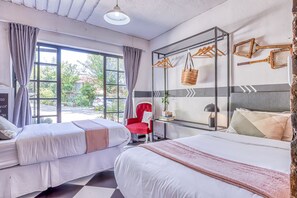 Apartamento design, 2 quartos, acessível, vista para o pátio | Comodidades do quarto