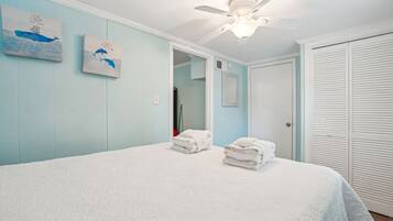 3 bedrooms, iron/ironing board, WiFi, bed sheets
