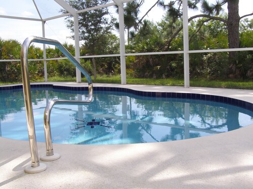 3 Bedroom Home with Heated Private Pool Close to Golf & Beach