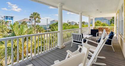 ILMAINEN Rannikkoselaari, uima-allas ja merinäköala!