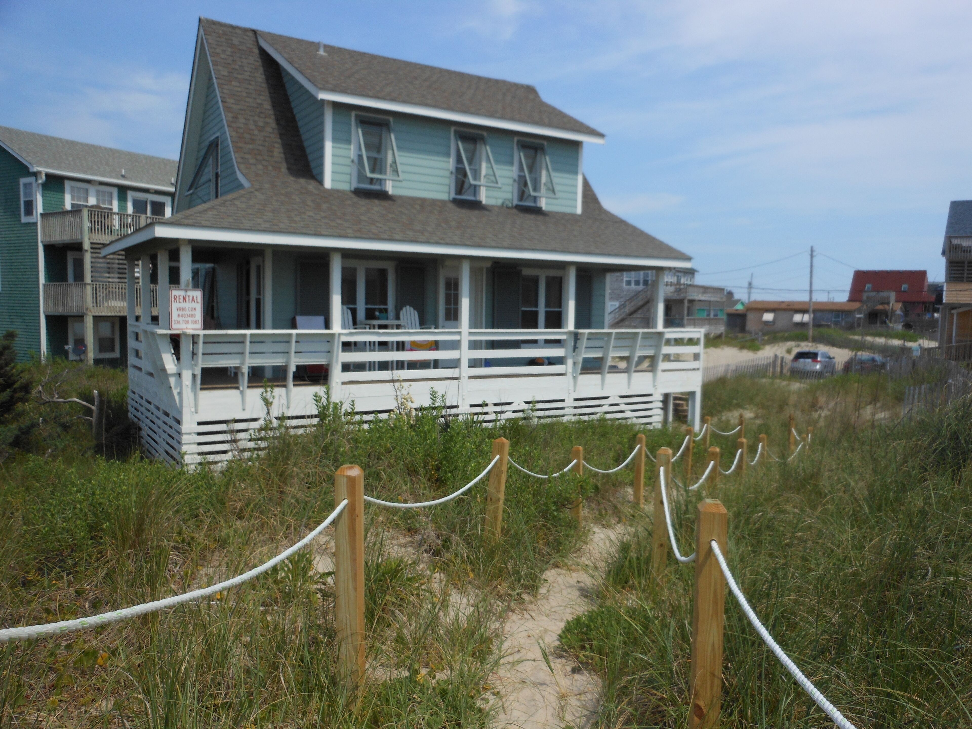 Unforgettable family vacation with stunning ocean views right out the front door